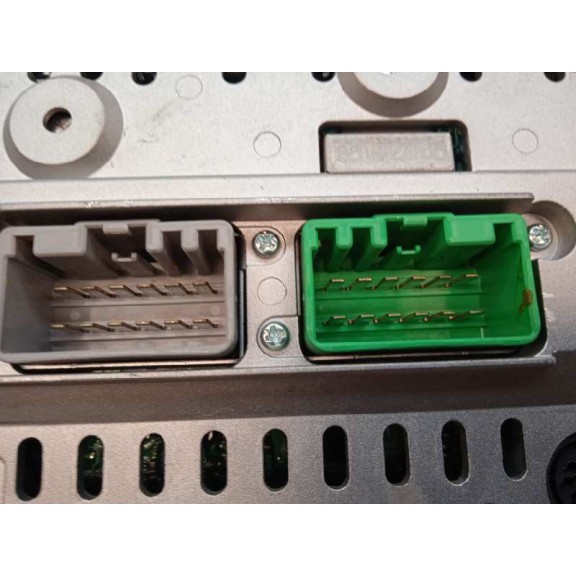 Recambio de sistema audio / radio cd para volvo s60 berlina d5 referencia OEM IAM 86511521  