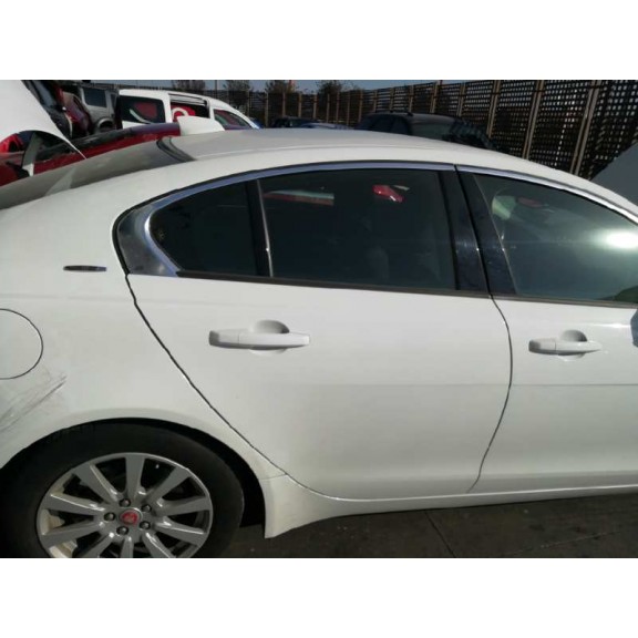 Recambio de puerta trasera derecha para jaguar xe portfolio awd referencia OEM IAM   