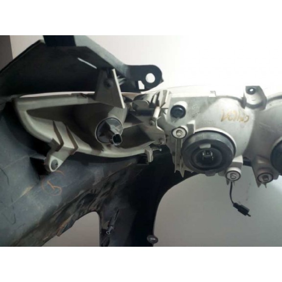 Recambio de faro izquierdo para suzuki burgman 200 / 250 burgman 250 referencia OEM IAM   