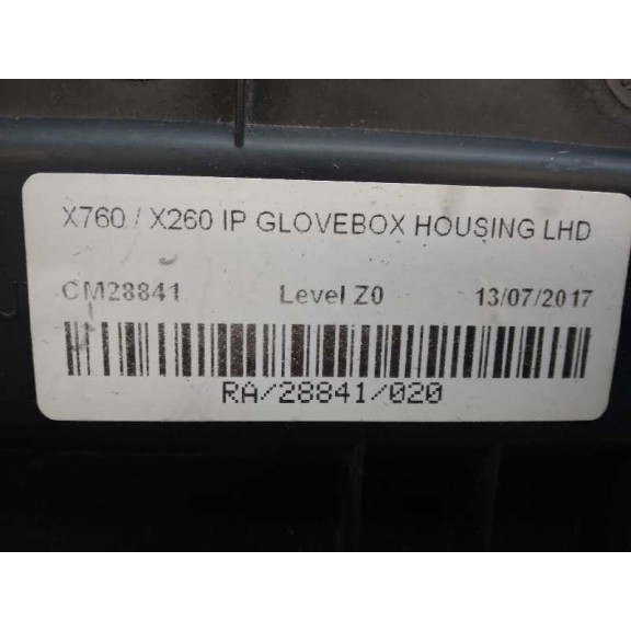 Recambio de guantera para jaguar xe portfolio awd referencia OEM IAM CM28841 GX73060K63AA 