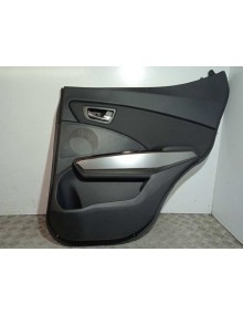 Recambio de guarnecido puerta trasera derecha para ssangyong tivoli referencia OEM IAM 7322035040  