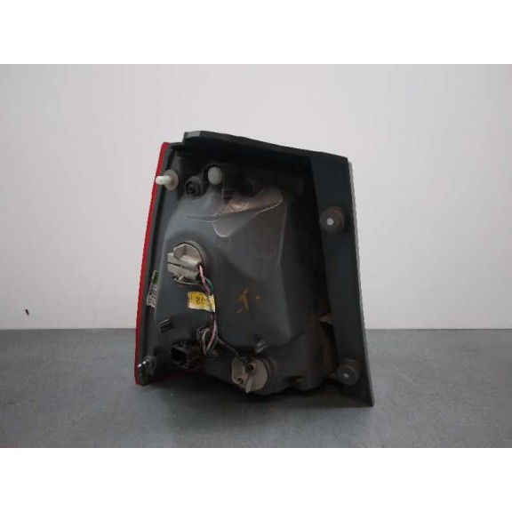 Recambio de piloto trasero derecho para kia sorento 2.2 crdi cat referencia OEM IAM 924022P02  