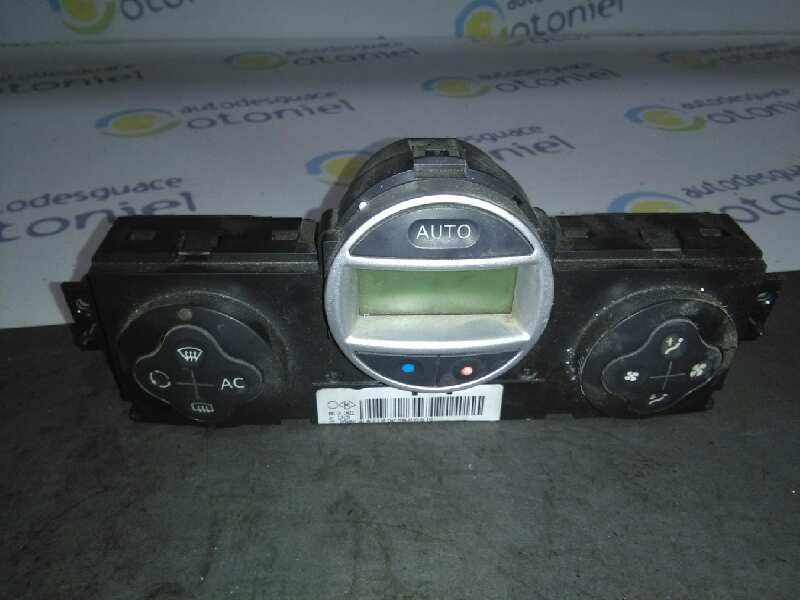 Recambio de mando climatizador para renault megane ii familiar authentique referencia OEM IAM 8200413906  