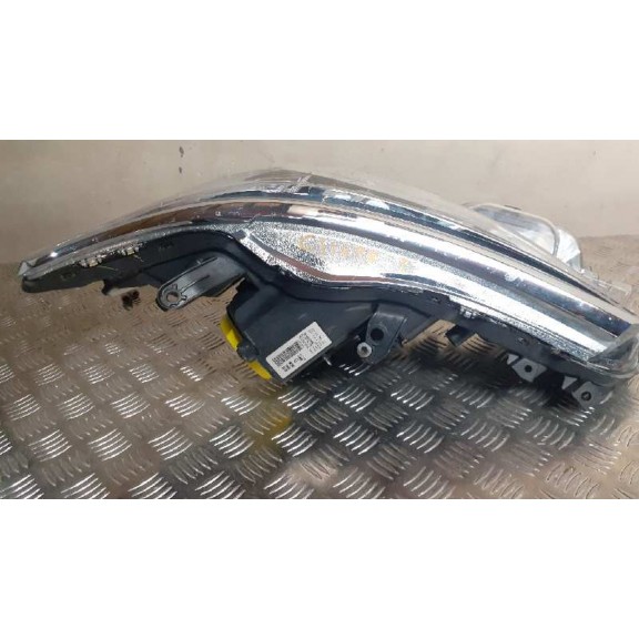 Recambio de faro izquierdo para toyota auris hybrid active referencia OEM IAM 8115002K30 BIFARO 