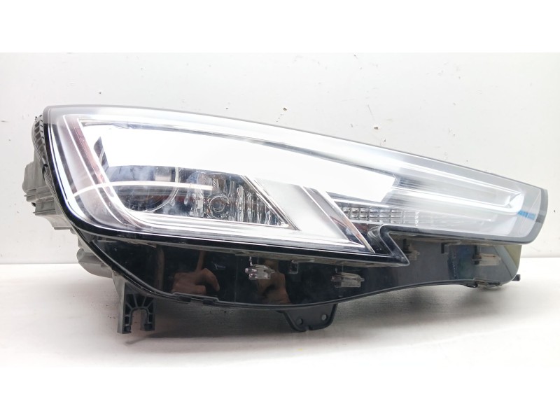 Recambio de faro derecho para audi a4 b9 (8w2, 8wc) 2.0 tdi referencia OEM IAM 030129627200 8W0941006 