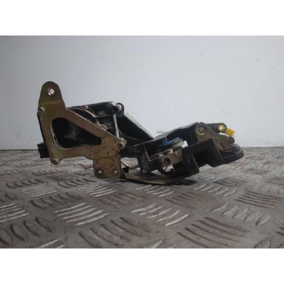 Recambio de cerradura puerta delantera derecha para hyundai accent (lc) gl 4p referencia OEM IAM 9574825000  2 PIN