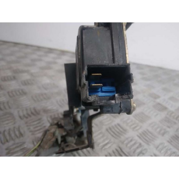 Recambio de cerradura puerta delantera derecha para hyundai accent (lc) gl 4p referencia OEM IAM 9574825000  2 PIN