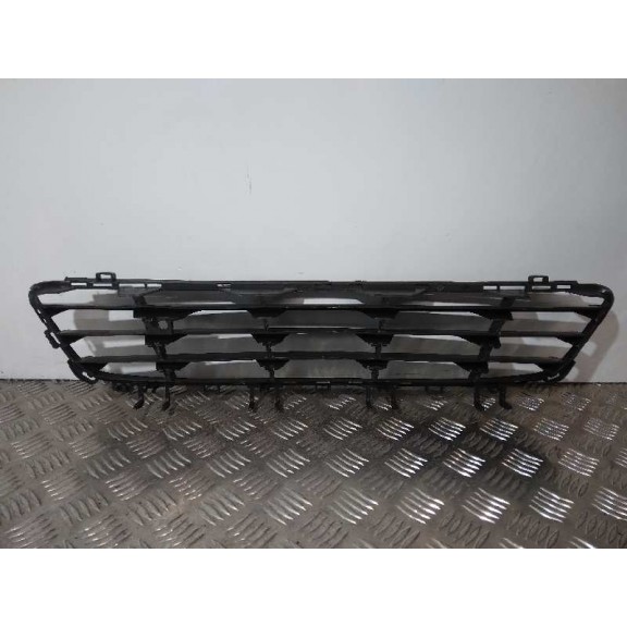 Recambio de rejilla paragolpes central para opel astra h berlina referencia OEM IAM 1400304 NUEVO DELANTERA