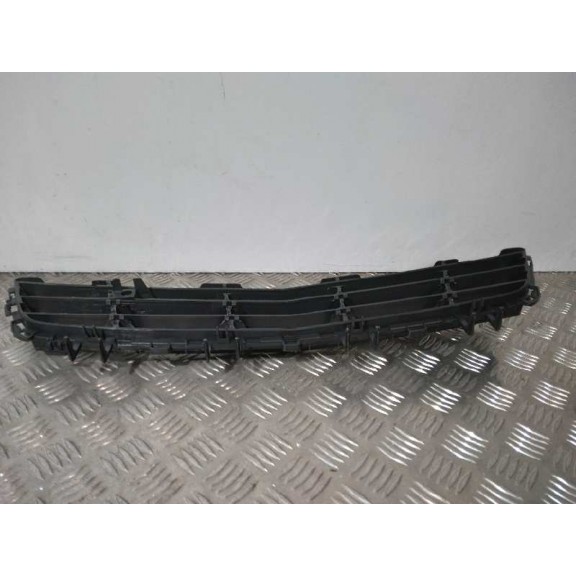 Recambio de rejilla paragolpes central para opel astra h berlina referencia OEM IAM 1400304 NUEVO DELANTERA