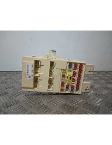 Recambio de caja reles / fusibles para ssangyong tivoli referencia OEM IAM 8215335030  