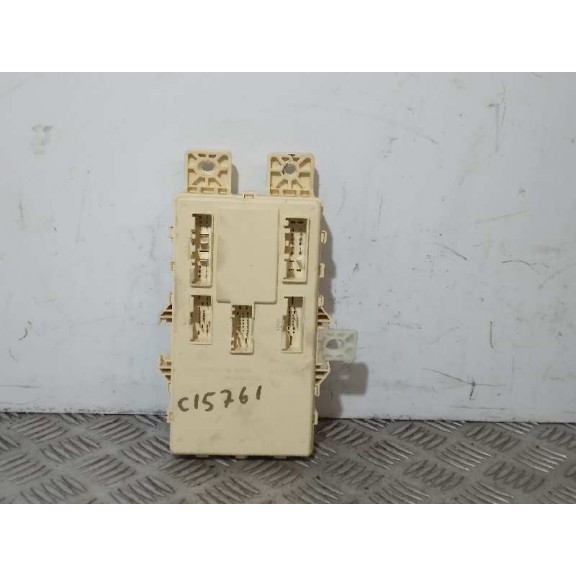 Recambio de caja reles / fusibles para ssangyong tivoli referencia OEM IAM 8215335030  