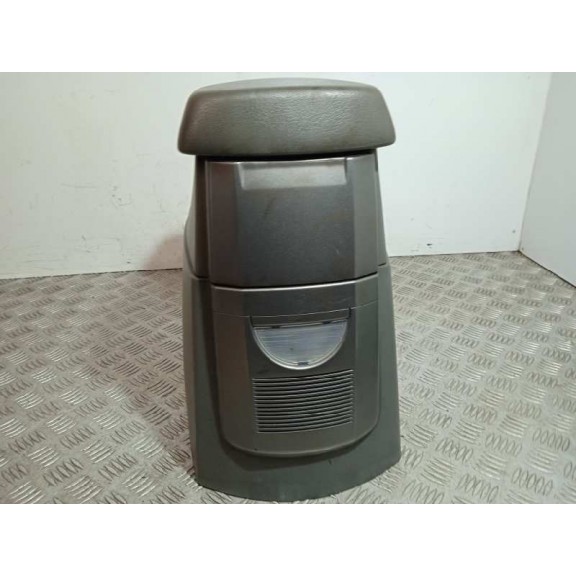 Recambio de apoyabrazos central para ssangyong rodius 2.7 turbodiesel cat referencia OEM IAM  NEGRO 