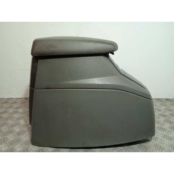 Recambio de apoyabrazos central para ssangyong rodius 2.7 turbodiesel cat referencia OEM IAM  NEGRO 