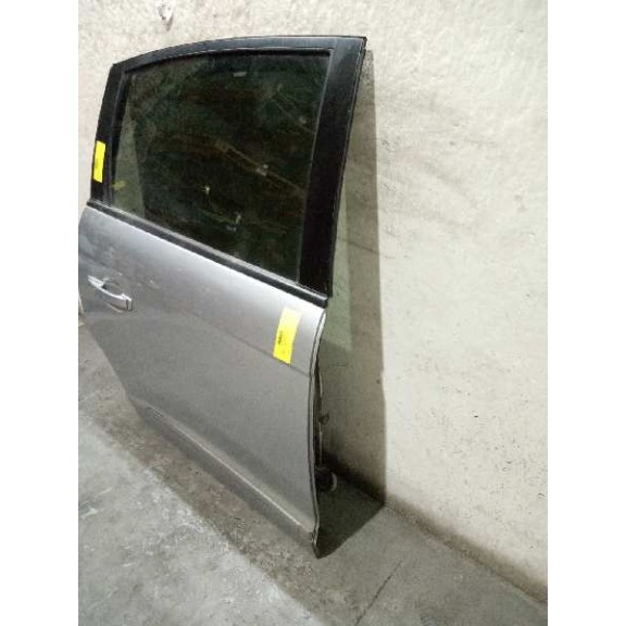 Recambio de puerta trasera derecha para ssangyong rodius 2.7 turbodiesel cat referencia OEM IAM   