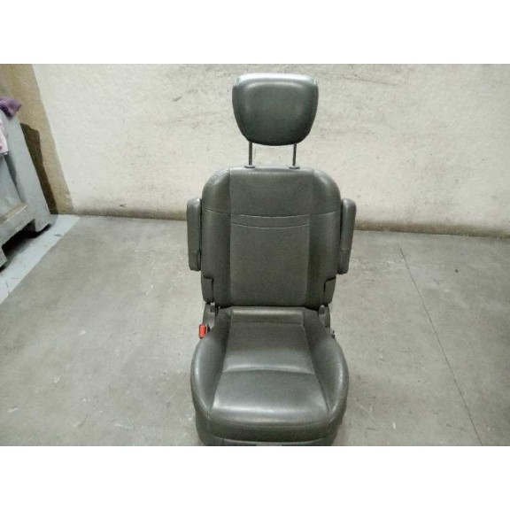 Recambio de asiento trasero izquierdo para ssangyong rodius 2.7 turbodiesel cat referencia OEM IAM  CUERO 
