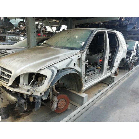 Recambio de carroceria para mercedes-benz clase m (w163) 400 cdi (163.128) referencia OEM IAM   