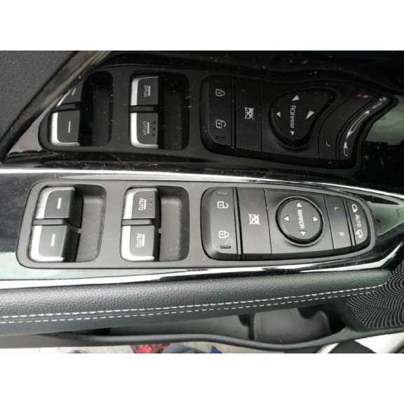 Recambio de mando elevalunas delantero izquierdo para kia niro drive referencia OEM IAM 93570G5240  