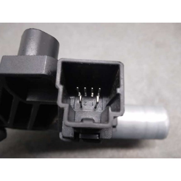 Recambio de motor elevalunas trasero derecho para volvo v40 kinetic referencia OEM IAM A2469063200 6 PINES 968741101