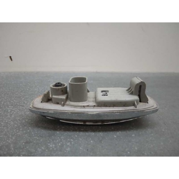 Recambio de luz interior para ssangyong tivoli referencia OEM IAM  DELANTERA DERECHA 