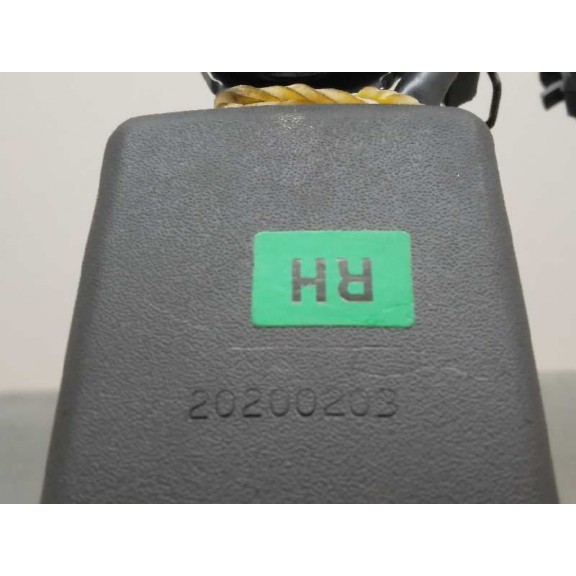 Recambio de enganche cinturon para ssangyong tivoli referencia OEM IAM  TRASERO DERECHO 