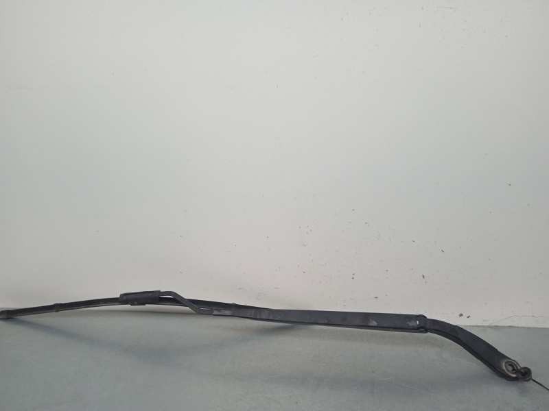 Recambio de brazo limpia delantero izquierdo para renault scenic ii 2.0 referencia OEM IAM 8200466006  