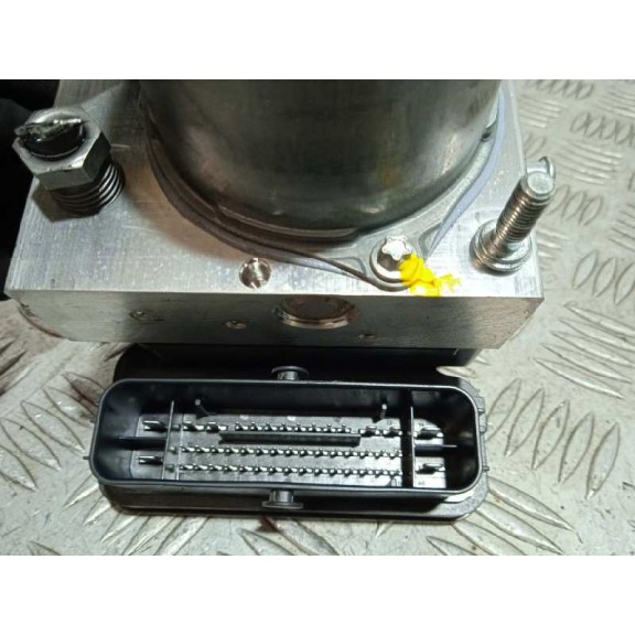 Recambio de abs para jaguar xe portfolio awd referencia OEM IAM HK8314F447CF 0265956524 0265255388