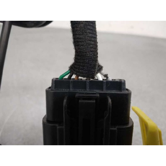 Recambio de cerradura puerta delantera izquierda para kia niro drive referencia OEM IAM 81310G5510 5 CABLES 