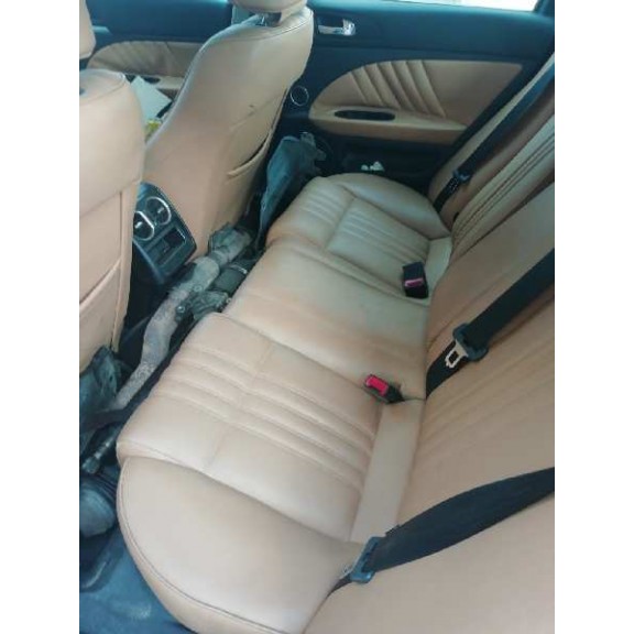 Recambio de asientos traseros para alfa romeo 159 (140) 2.4 jtdm 20v / selective referencia OEM IAM  CUERO 