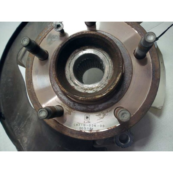 Recambio de mangueta delantera derecha para chevrolet captiva 2.2 vcdi lt 2wd referencia OEM IAM CB31000600  