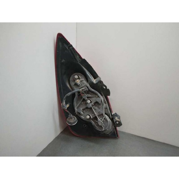 Recambio de piloto trasero derecho para nissan primera berlina (p12) acenta referencia OEM IAM  5 PUERTAS 