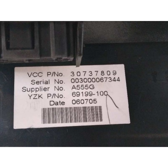 Recambio de mando climatizador para volvo v50 familiar 1.8 cat referencia OEM IAM 30737809  