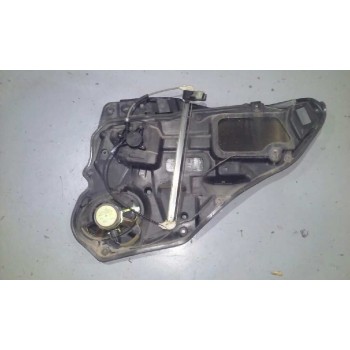 ELEVALUNAS TRASERO DERECHO 