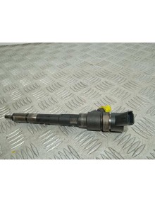 Recambio de inyector para kia carens (un) active referencia OEM IAM 0445110258 3380027400  2