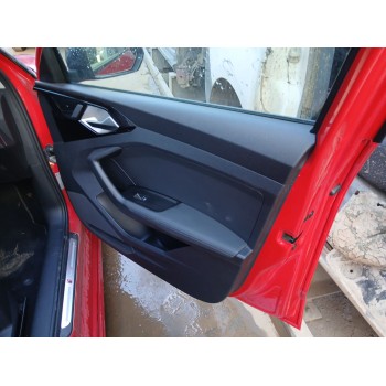 GUARNECIDO PUERTA DELANTERA DERECHA 