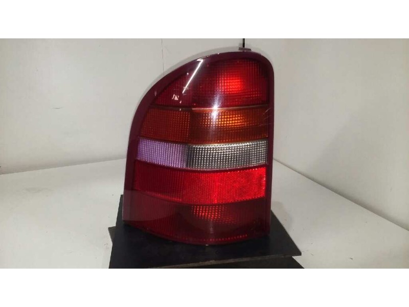 Recambio de piloto trasero izquierdo para ford mondeo berlina (gd) ambiente referencia OEM IAM  RANCHERA 