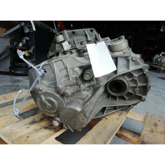 Recambio de caja casco para toyota auris 1.4 turbodiesel cat referencia OEM IAM  DESMONTADA 6V