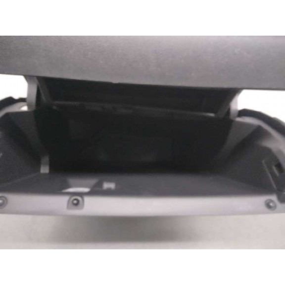 Recambio de guantera para renault megane iv grandtour limited referencia OEM IAM 685005280R  