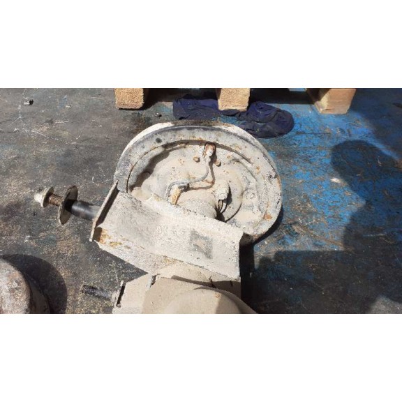 Recambio de diferencial trasero para nissan terrano/terrano.ii (r20) slx (3-ptas.) referencia OEM IAM  CON DIFERENCIAL 