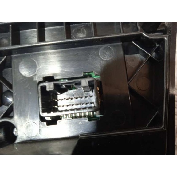 Recambio de mando climatizador para toyota prius+ eco referencia OEM IAM 5590047161 2370006642 