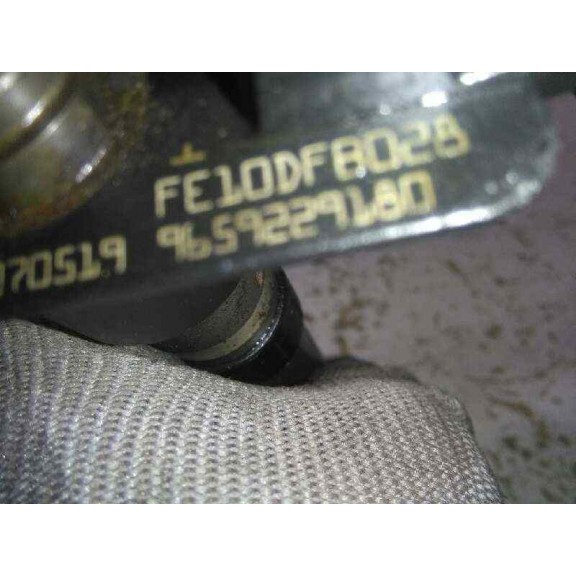 Recambio de inyector para land rover freelander (lr2) td4 hse referencia OEM IAM   TOBERA TOCADA