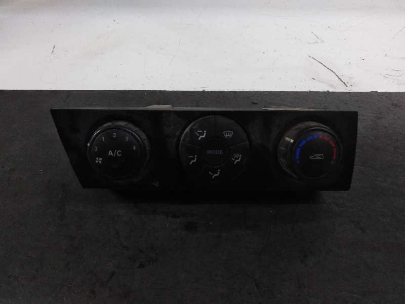 Recambio de mando climatizador para ssangyong kyron 200 xdi premium 4wd referencia OEM IAM 6870009031  