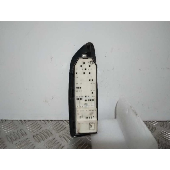 Recambio de mando elevalunas delantero izquierdo para toyota auris 2.0 d-4d cat referencia OEM IAM 9240B73  