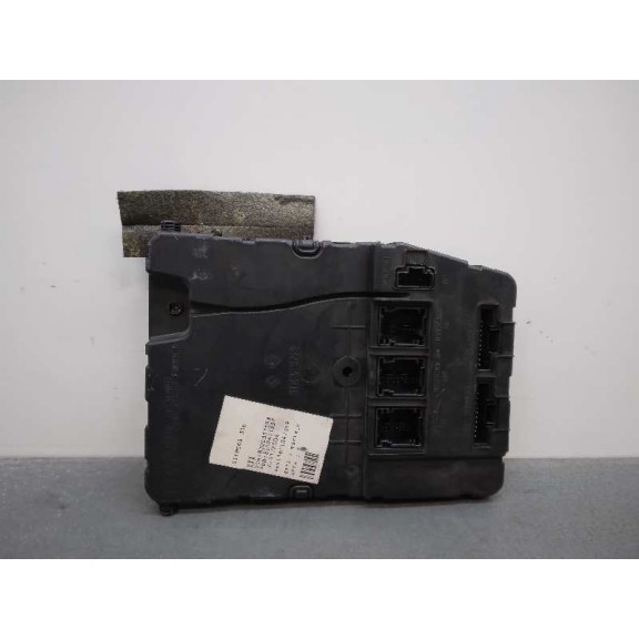 Recambio de caja reles / fusibles para renault megane ii berlina 3p 1.9 dci diesel referencia OEM IAM 8200351183 8200411337 