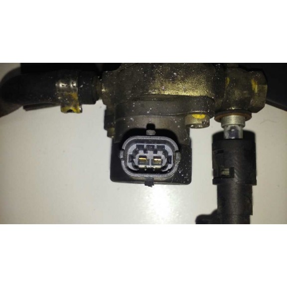 Recambio de rampa inyectora para opel combo (corsa c) familiar referencia OEM IAM 0445214044  