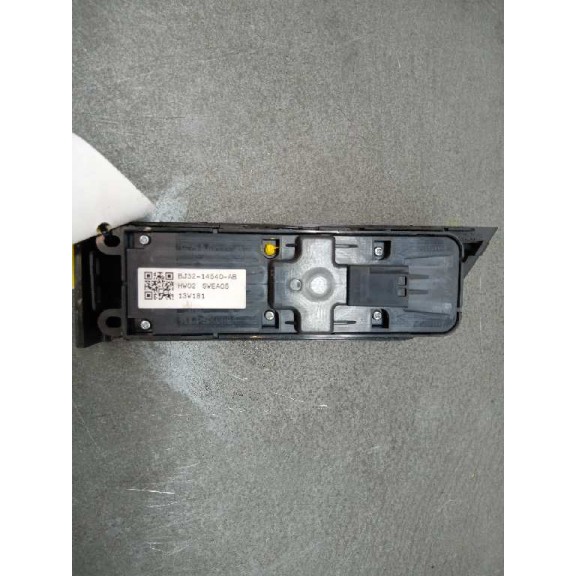 Recambio de mando elevalunas delantero izquierdo para land rover evoque dynamic referencia OEM IAM BJ3214540AB  4 TECLAS
