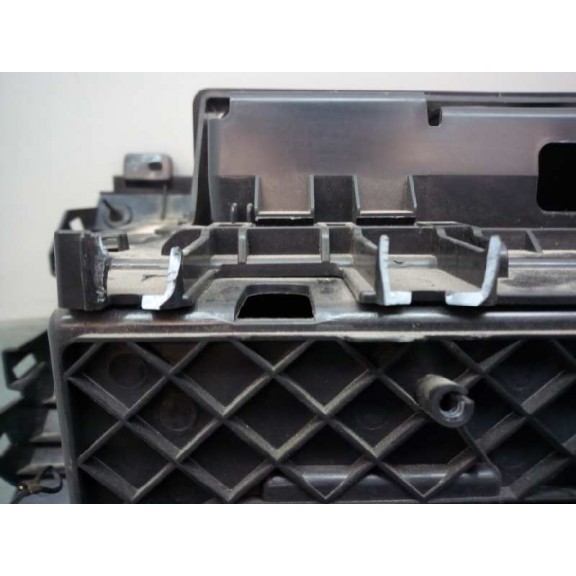 Recambio de guantera para land rover evoque dynamic referencia OEM IAM BJ3214K016BA SOPORTES ROTOS 