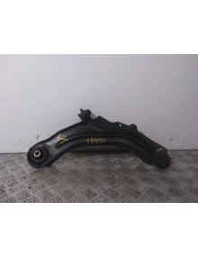 Recambio de brazo suspension inferior delantero izquierdo para renault scenic ii authentique referencia OEM IAM 8200298454  