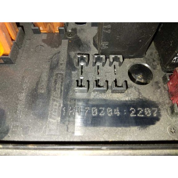 Recambio de caja reles / fusibles para volkswagen caddy ka/kb (2k) life referencia OEM IAM 1H1703042207 1H1703042207 
