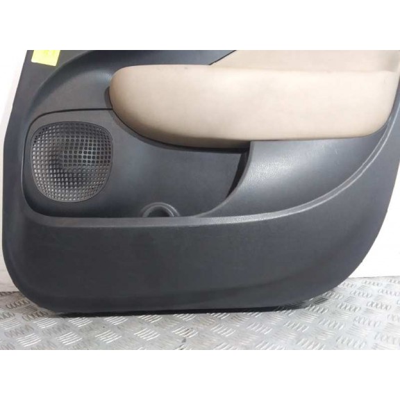 Recambio de guarnecido puerta delantera derecha para fiat 500 l (330) basic referencia OEM IAM 2298606  