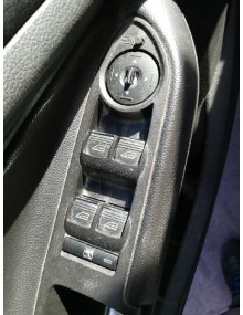 Recambio de mando elevalunas delantero izquierdo para ford kuga (cbs) titanium referencia OEM IAM AM5T14A132CB  4 TECLAS